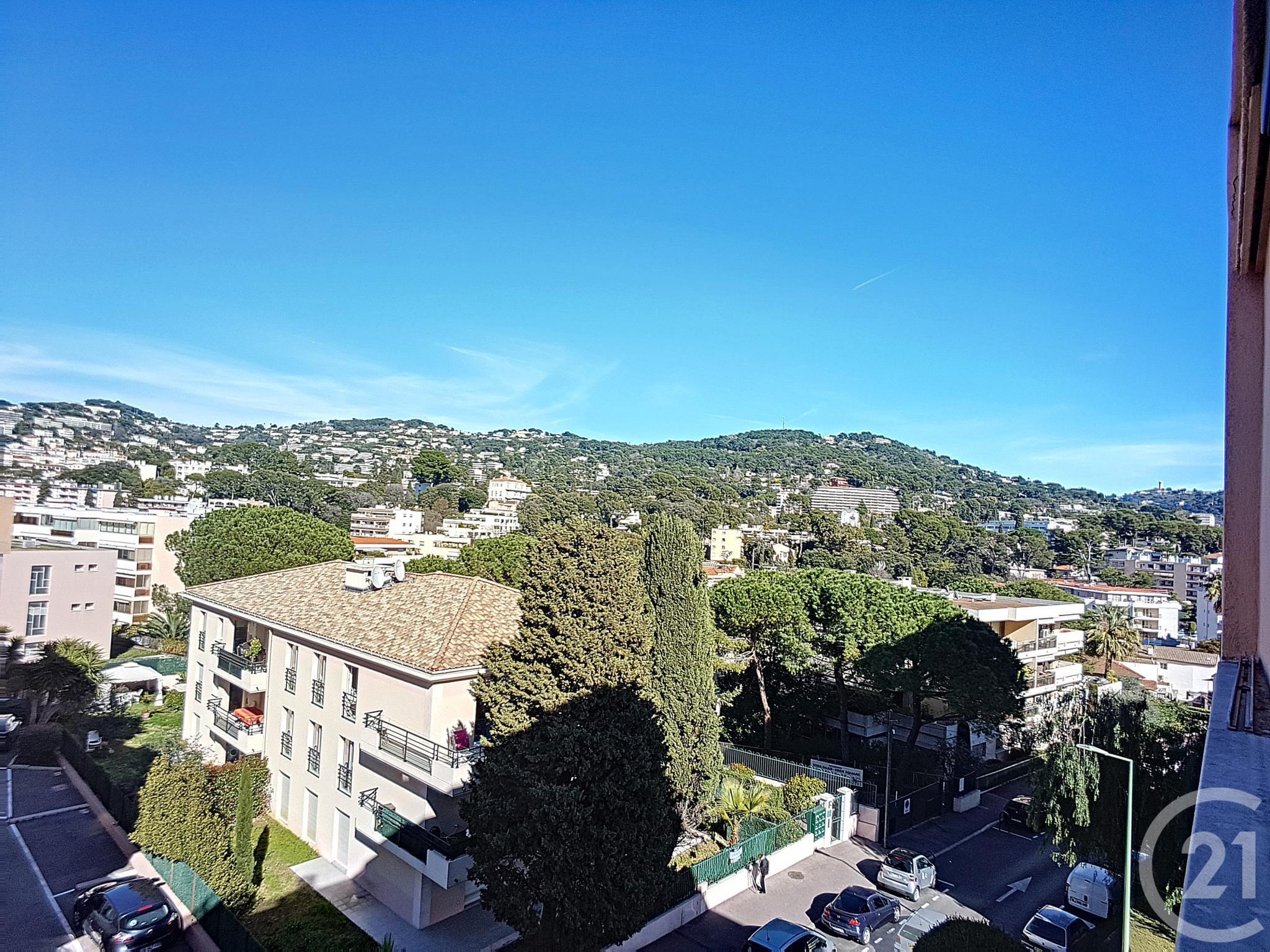 Appartement F3 à vendre - 3 pièces - 77 m2 - LE CANNET - 06 - PROVENCE-ALPES-COTE-D-AZUR