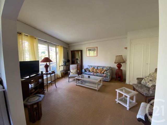 Appartement F3 à vendre - 2 pièces - 55.67 m2 - LE CANNET - 06 - PROVENCE-ALPES-COTE-D-AZUR - Century 21 Mistral L'Agence