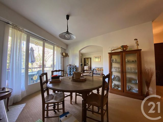 Appartement F3 à vendre - 2 pièces - 55.67 m2 - LE CANNET - 06 - PROVENCE-ALPES-COTE-D-AZUR - Century 21 Mistral L'Agence