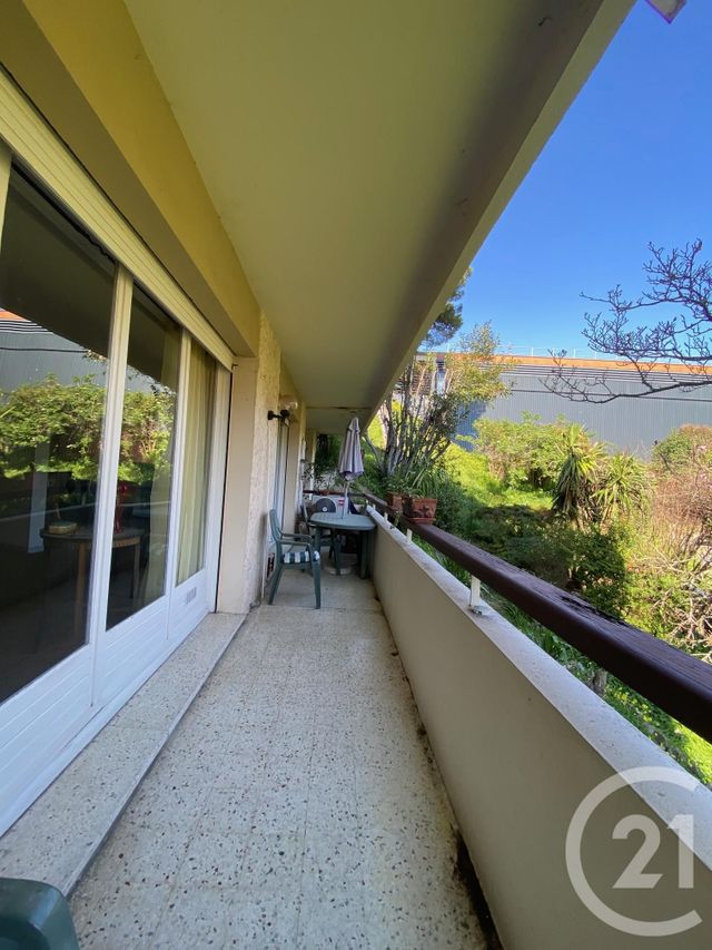 Appartement F3 à vendre - 2 pièces - 55.67 m2 - LE CANNET - 06 - PROVENCE-ALPES-COTE-D-AZUR - Century 21 Mistral L'Agence