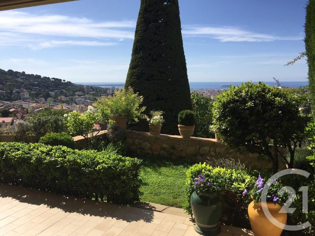 Afficher la photo en grand Appartement F3 à vendre - 3 pièces - 71.69 m2 - LE CANNET - 06 - PROVENCE-ALPES-COTE-D-AZUR - Century 21 Mistral L'Agence