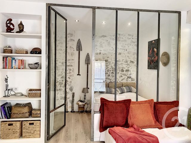 Afficher la photo en grand appartement à vendre - 2 pièces - 33.0 m2 - LE CANNET - 06 - PROVENCE-ALPES-COTE-D-AZUR - Century 21 Mistral L'Agence