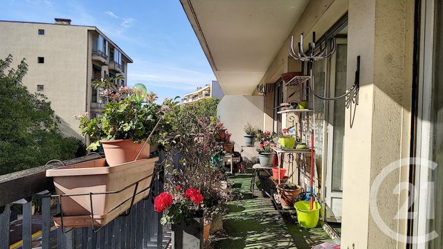 Appartement F2 à vendre - 2 pièces - 65.0 m2 - LE CANNET - 06 - PROVENCE-ALPES-COTE-D-AZUR - Century 21 Mistral L'Agence Appartement F2 à vendre - 2 pièces - 65.0 m2 - LE CANNET - 06 - PROVENCE-ALPES-COTE-D-AZUR - Century 21 Mistral L'Agence