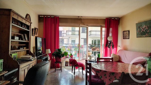 Appartement F2 à vendre - 2 pièces - 65.0 m2 - LE CANNET - 06 - PROVENCE-ALPES-COTE-D-AZUR - Century 21 Mistral L'Agence Appartement F2 à vendre - 2 pièces - 65.0 m2 - LE CANNET - 06 - PROVENCE-ALPES-COTE-D-AZUR - Century 21 Mistral L'Agence