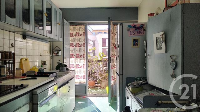 Appartement F2 à vendre - 2 pièces - 65.0 m2 - LE CANNET - 06 - PROVENCE-ALPES-COTE-D-AZUR - Century 21 Mistral L'Agence Appartement F2 à vendre - 2 pièces - 65.0 m2 - LE CANNET - 06 - PROVENCE-ALPES-COTE-D-AZUR - Century 21 Mistral L'Agence