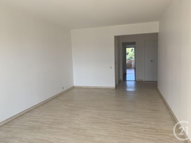 appartement à louer - 3 pièces - 73.0 m2 - LE CANNET - 06 - PROVENCE-ALPES-COTE-D-AZUR - Century 21 Mistral L'Agence appartement à louer - 3 pièces - 73.0 m2 - LE CANNET - 06 - PROVENCE-ALPES-COTE-D-AZUR - Century 21 Mistral L'Agence