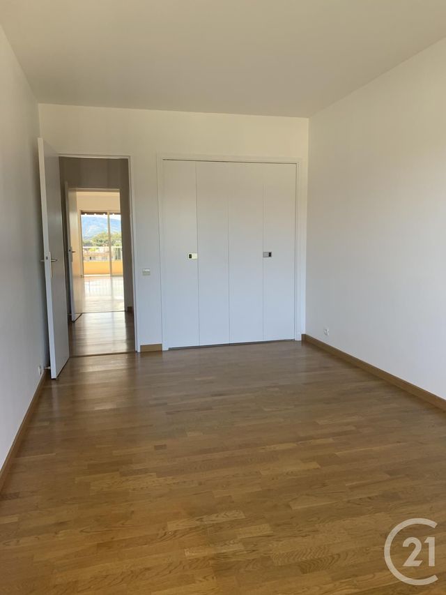appartement à louer - 3 pièces - 73.0 m2 - LE CANNET - 06 - PROVENCE-ALPES-COTE-D-AZUR - Century 21 Mistral L'Agence appartement à louer - 3 pièces - 73.0 m2 - LE CANNET - 06 - PROVENCE-ALPES-COTE-D-AZUR - Century 21 Mistral L'Agence