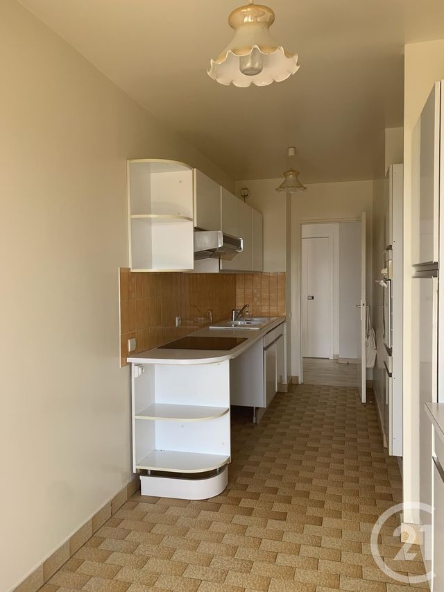 appartement à louer - 3 pièces - 73.0 m2 - LE CANNET - 06 - PROVENCE-ALPES-COTE-D-AZUR - Century 21 Mistral L'Agence appartement à louer - 3 pièces - 73.0 m2 - LE CANNET - 06 - PROVENCE-ALPES-COTE-D-AZUR - Century 21 Mistral L'Agence