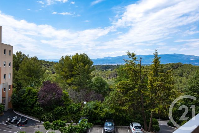 Appartement F4 à vendre - 4 pièces - 78.0 m2 - MOUGINS - 06 - PROVENCE-ALPES-COTE-D-AZUR - Century 21 Mistral L'Agence Appartement F4 à vendre - 4 pièces - 78.0 m2 - MOUGINS - 06 - PROVENCE-ALPES-COTE-D-AZUR - Century 21 Mistral L'Agence