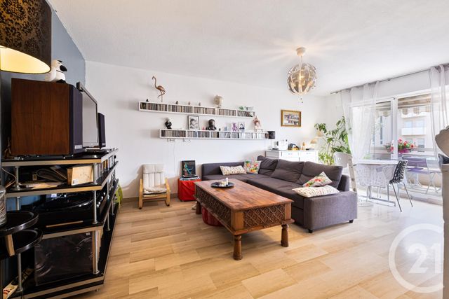Appartement F4 à vendre - 4 pièces - 78.0 m2 - MOUGINS - 06 - PROVENCE-ALPES-COTE-D-AZUR - Century 21 Mistral L'Agence Appartement F4 à vendre - 4 pièces - 78.0 m2 - MOUGINS - 06 - PROVENCE-ALPES-COTE-D-AZUR - Century 21 Mistral L'Agence