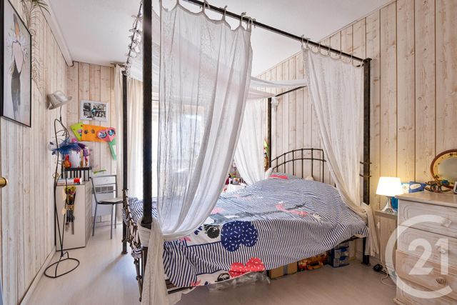 Appartement F4 à vendre - 4 pièces - 78.0 m2 - MOUGINS - 06 - PROVENCE-ALPES-COTE-D-AZUR - Century 21 Mistral L'Agence Appartement F4 à vendre - 4 pièces - 78.0 m2 - MOUGINS - 06 - PROVENCE-ALPES-COTE-D-AZUR - Century 21 Mistral L'Agence