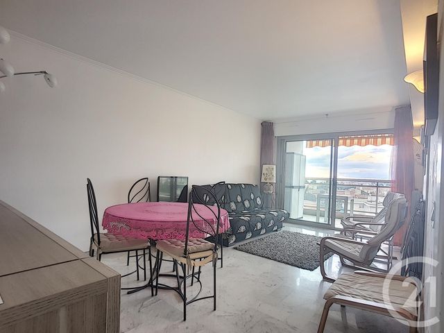 Appartement F2 à louer - 2 pièces - 46.0 m2 - LE CANNET - 06 - PROVENCE-ALPES-COTE-D-AZUR - Century 21 Mistral L'Agence Appartement F2 à louer - 2 pièces - 46.0 m2 - LE CANNET - 06 - PROVENCE-ALPES-COTE-D-AZUR - Century 21 Mistral L'Agence