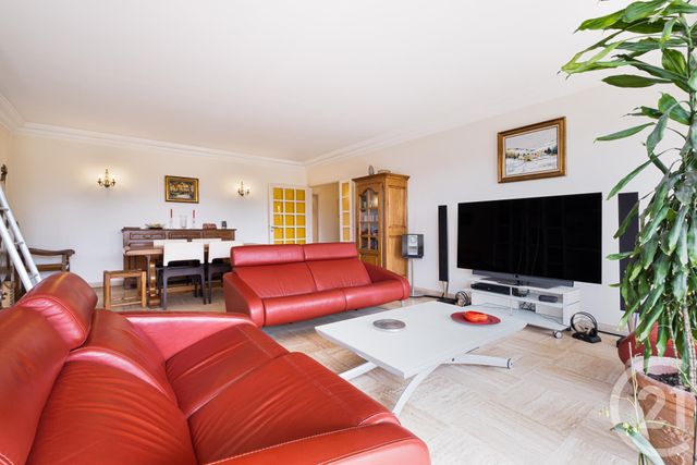 Afficher la photo en grand Appartement F4 à vendre - 4 pièces - 110.0 m2 - LE CANNET - 06 - PROVENCE-ALPES-COTE-D-AZUR - Century 21 Mistral L'Agence