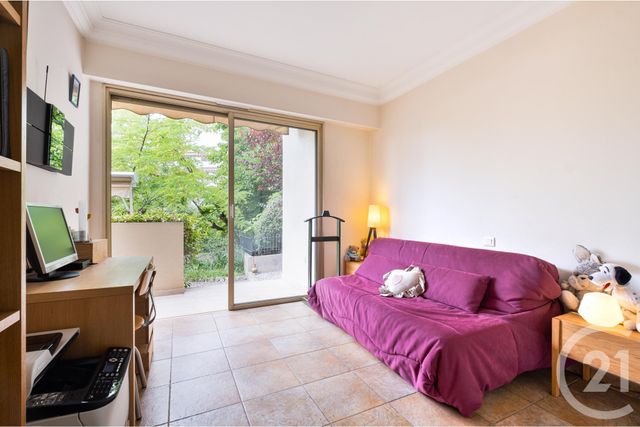 Afficher la photo en grand Appartement F4 à vendre - 4 pièces - 110.0 m2 - LE CANNET - 06 - PROVENCE-ALPES-COTE-D-AZUR - Century 21 Mistral L'Agence