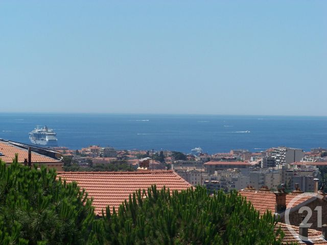 Afficher la photo en grand Appartement F2 à vendre - 2 pièces - 42.0 m2 - LE CANNET - 06 - PROVENCE-ALPES-COTE-D-AZUR - Century 21 Mistral L'Agence