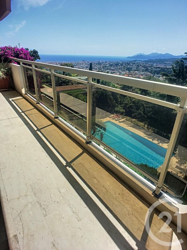 Afficher la photo en grand appartement à louer - 3 pièces - 77.0 m2 - LE CANNET - 06 - PROVENCE-ALPES-COTE-D-AZUR - Century 21 Mistral L'Agence