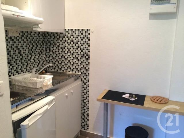 Afficher la photo en grand Studio à louer - 1 pièce - 18.0 m2 - LE CANNET - 06 - PROVENCE-ALPES-COTE-D-AZUR - Century 21 Mistral L'Agence