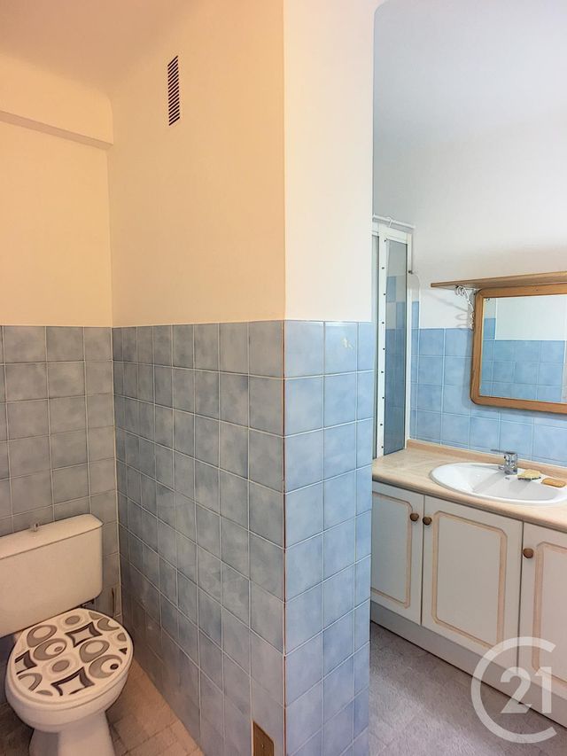 Afficher la photo en grand Studio à louer - 1 pièce - 28.0 m2 - LE CANNET - 06 - PROVENCE-ALPES-COTE-D-AZUR - Century 21 Mistral L'Agence