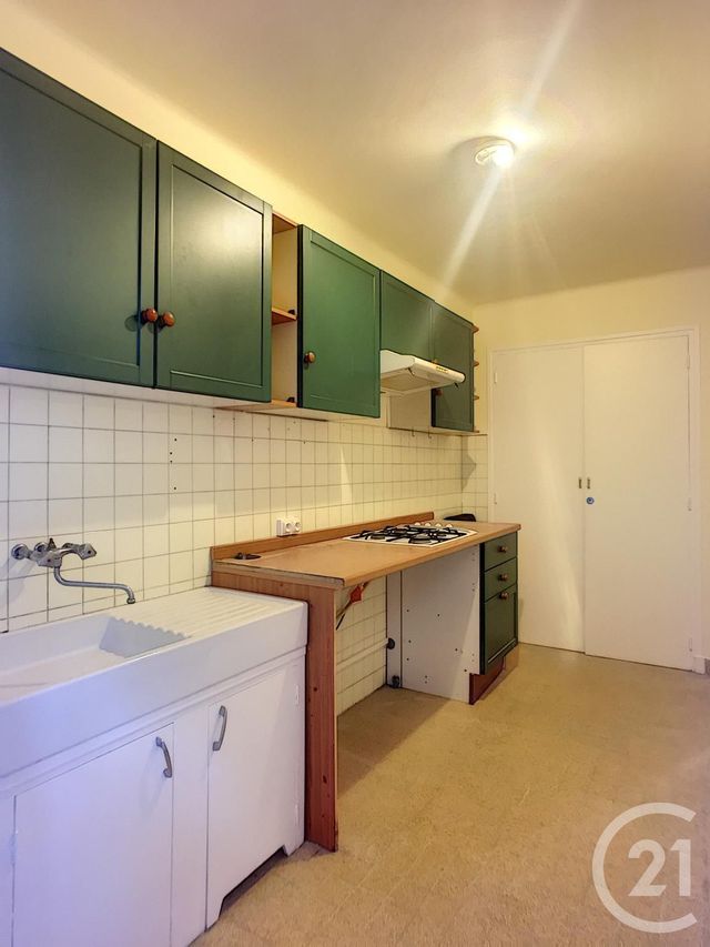 Afficher la photo en grand Studio à louer - 1 pièce - 28.0 m2 - LE CANNET - 06 - PROVENCE-ALPES-COTE-D-AZUR - Century 21 Mistral L'Agence