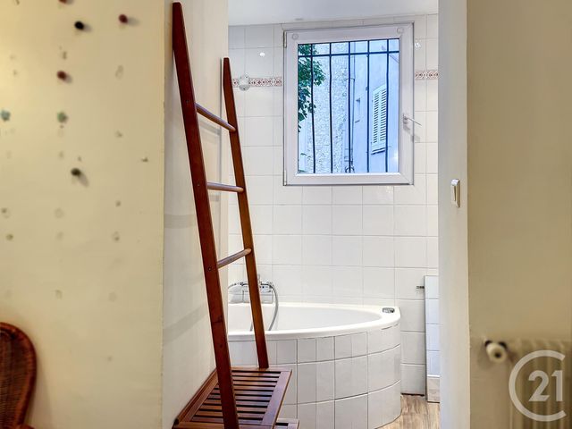 Appartement F3 à vendre - 3 pièces - 70.0 m2 - LE CANNET - 06 - PROVENCE-ALPES-COTE-D-AZUR - Century 21 Mistral L'Agence