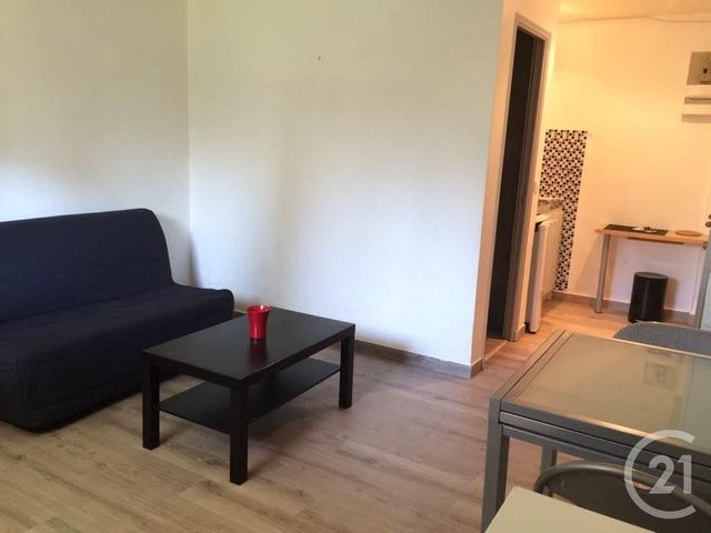 Studio à louer - 1 pièce - 18.0 m2 - LE CANNET - 06 - PROVENCE-ALPES-COTE-D-AZUR - Century 21 Mistral L'Agence