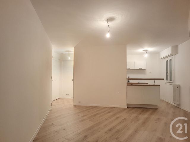 Appartement F1 à vendre - 1 pièce - 22.0 m2 - LE CANNET - 06 - PROVENCE-ALPES-COTE-D-AZUR - Century 21 Mistral L'Agence
