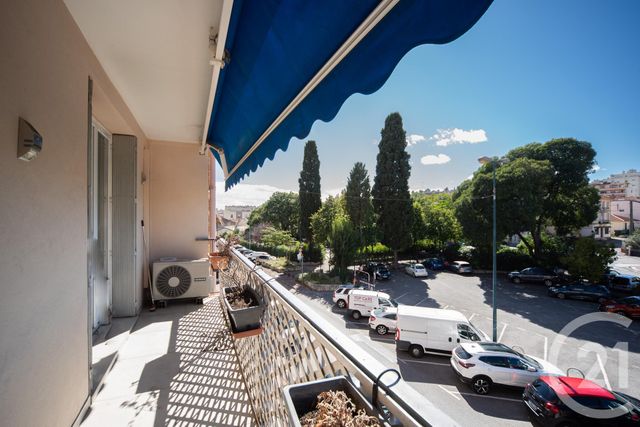 Afficher la photo en grand Appartement F3 à vendre - 3 pièces - 58.0 m2 - LE CANNET - 06 - PROVENCE-ALPES-COTE-D-AZUR - Century 21 Mistral L'Agence