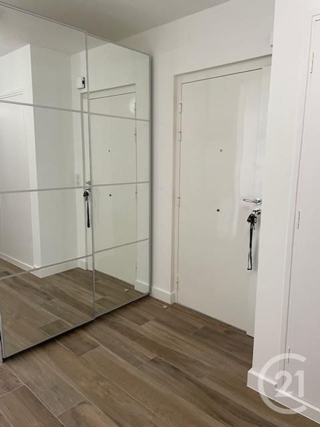 Appartement F2 à louer - 2 pièces - 55.32 m2 - CANNES - 06 - PROVENCE-ALPES-COTE-D-AZUR - Century 21 Mistral L'Agence