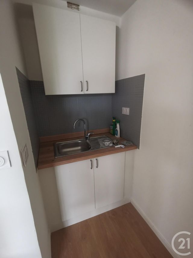 Appartement F1 à louer - 1 pièce - 26.0 m2 - LE CANNET - 06 - PROVENCE-ALPES-COTE-D-AZUR - Century 21 Mistral L'Agence