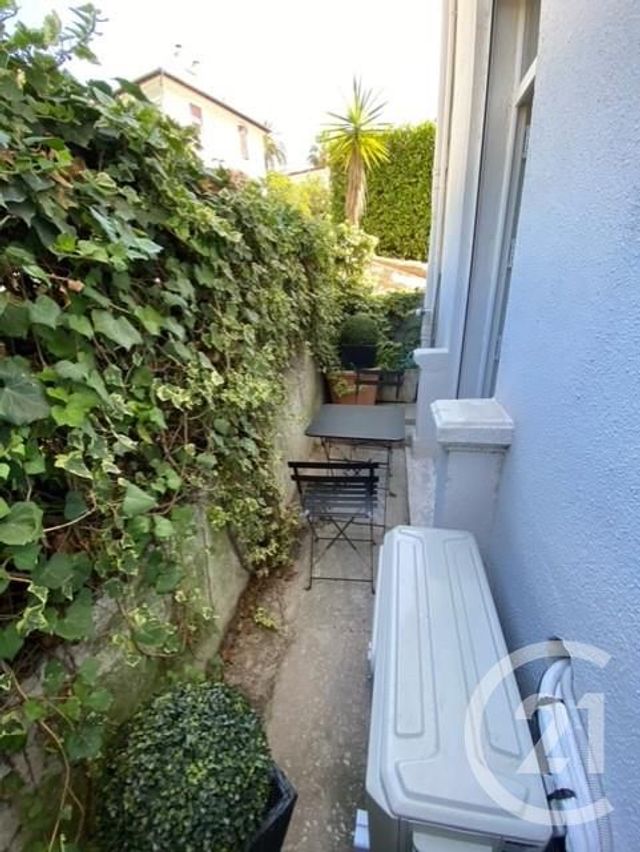 Appartement à louer - 2 pièces - 28.0 m2 - LE CANNET - 06 - PROVENCE-ALPES-COTE-D-AZUR - Century 21 Mistral L'Agence