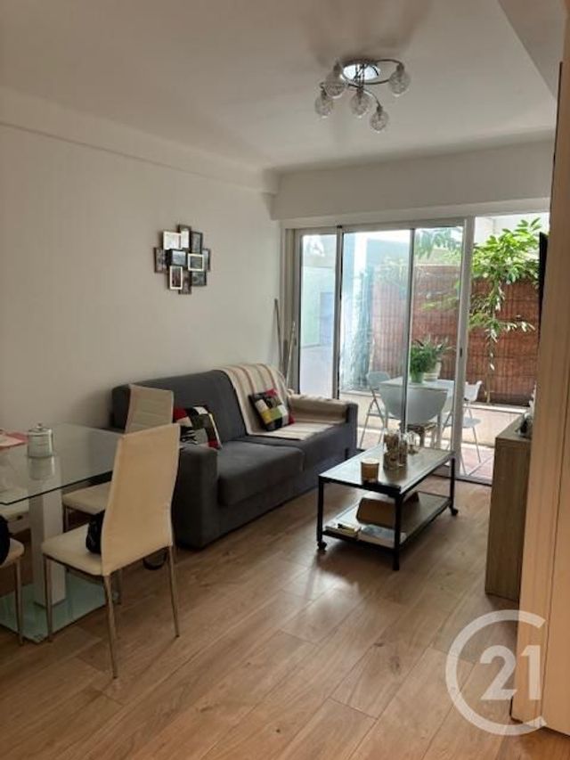 Appartement F2 à louer LE CANNET