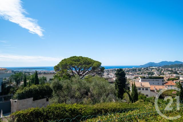 Appartement F3 à vendre - 3 pièces - 100.0 m2 - LE CANNET - 06 - PROVENCE-ALPES-COTE-D-AZUR - Century 21 Mistral L'Agence