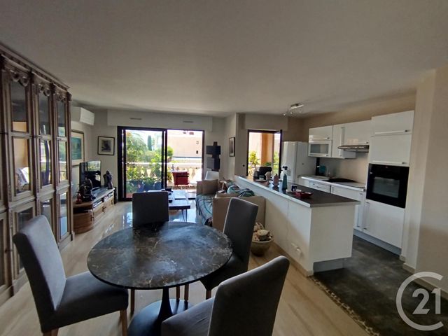 Appartement F4 à vendre - 4 pièces - 90.0 m2 - LE CANNET - 06 - PROVENCE-ALPES-COTE-D-AZUR - Century 21 Mistral L'Agence