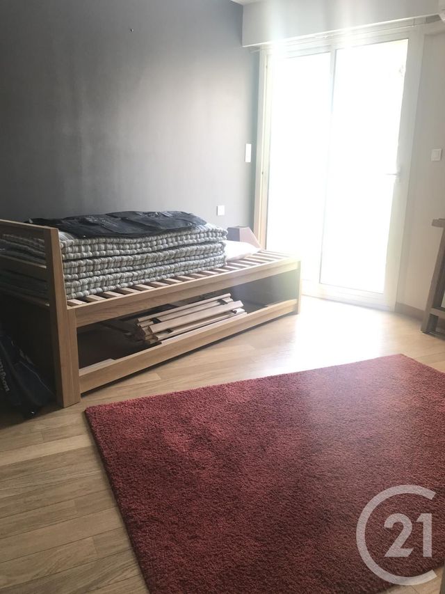 Appartement à louer - 3 pièces - 81.13 m2 - LE CANNET - 06 - PROVENCE-ALPES-COTE-D-AZUR - Century 21 Mistral L'Agence