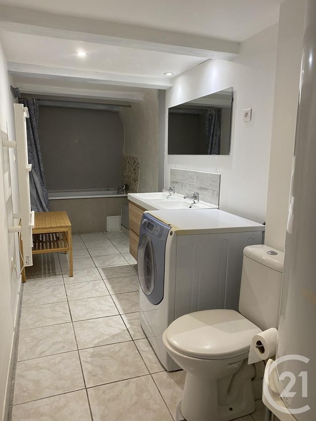 Appartement F2 à louer - 2 pièces - 53.94 m2 - LE CANNET - 06 - PROVENCE-ALPES-COTE-D-AZUR - Century 21 Mistral L'Agence