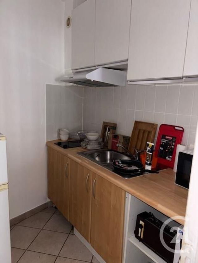 Appartement F1 à louer - 1 pièce - 31.0 m2 - LE CANNET - 06 - PROVENCE-ALPES-COTE-D-AZUR - Century 21 Mistral L'Agence