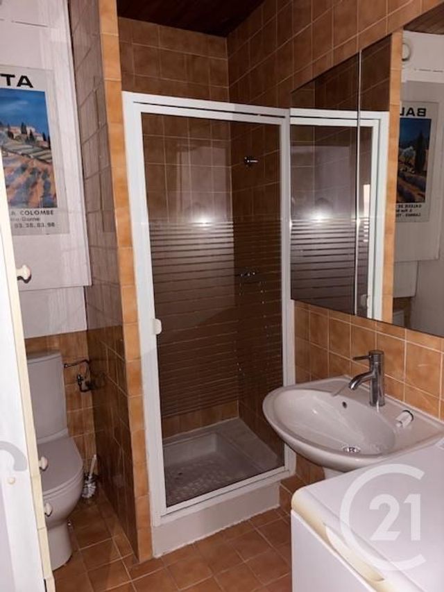 Appartement F1 à louer - 1 pièce - 31.0 m2 - LE CANNET - 06 - PROVENCE-ALPES-COTE-D-AZUR - Century 21 Mistral L'Agence