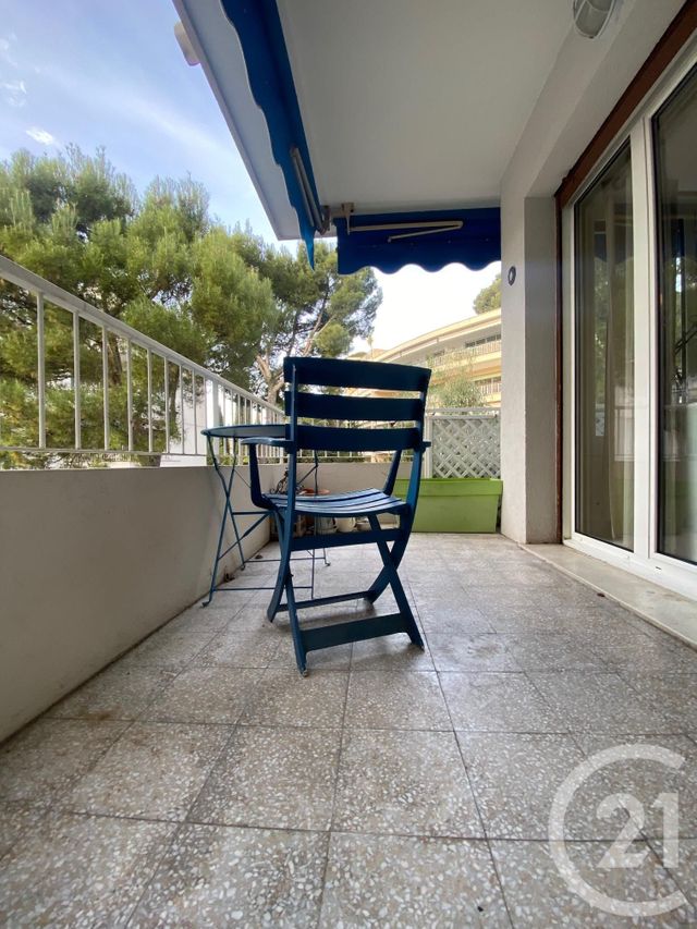 Appartement F2 à vendre - 2 pièces - 49.94 m2 - LE CANNET - 06 - PROVENCE-ALPES-COTE-D-AZUR - Century 21 Mistral L'Agence