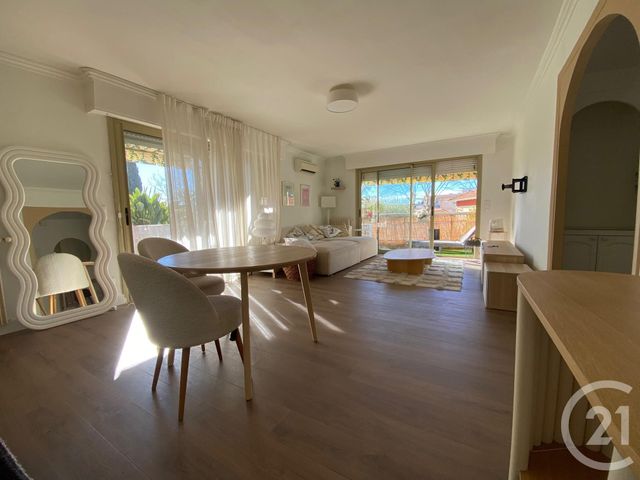 Appartement F3 à vendre - 3 pièces - 71.82 m2 - LE CANNET - 06 - PROVENCE-ALPES-COTE-D-AZUR - Century 21 Mistral L'Agence
