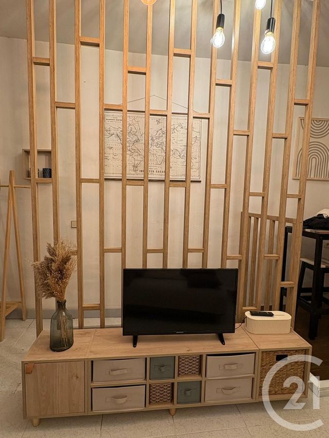 Appartement à louer - 2 pièces - 43.0 m2 - LE CANNET - 06 - PROVENCE-ALPES-COTE-D-AZUR - Century 21 Mistral L'Agence