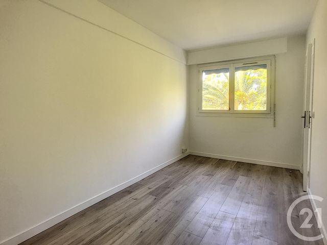 Appartement T2 à louer - 2 pièces - 47.21 m2 - LE CANNET - 06 - PROVENCE-ALPES-COTE-D-AZUR - Century 21 Mistral L'Agence