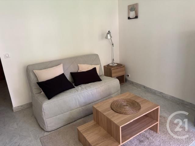 Appartement F1 à louer - 1 pièce - 20.88 m2 - LE CANNET - 06 - PROVENCE-ALPES-COTE-D-AZUR - Century 21 Mistral L'Agence