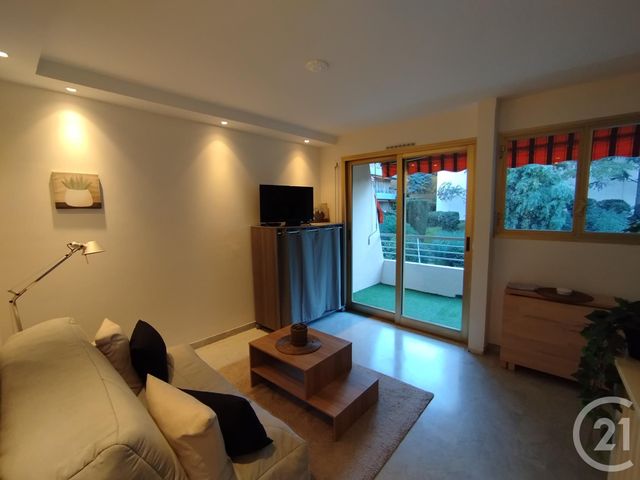Appartement F1 à louer - 1 pièce - 20.88 m2 - LE CANNET - 06 - PROVENCE-ALPES-COTE-D-AZUR - Century 21 Mistral L'Agence