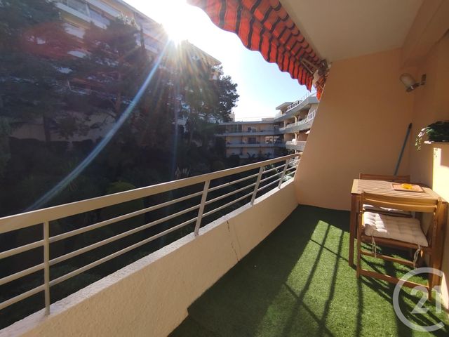 Appartement F1 à louer - 1 pièce - 20.88 m2 - LE CANNET - 06 - PROVENCE-ALPES-COTE-D-AZUR - Century 21 Mistral L'Agence