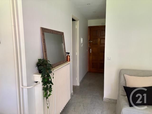 Appartement F1 à louer - 1 pièce - 20.88 m2 - LE CANNET - 06 - PROVENCE-ALPES-COTE-D-AZUR - Century 21 Mistral L'Agence