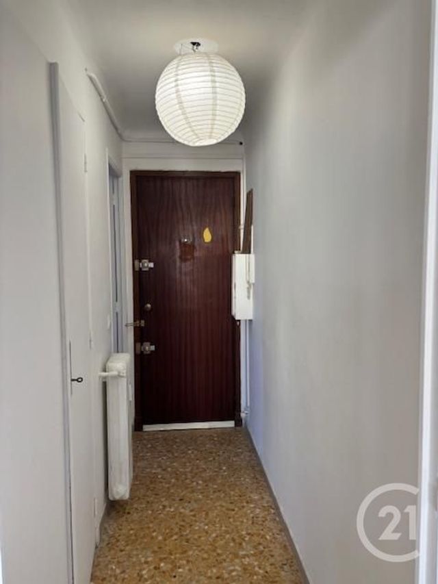 Appartement F1 à louer - 1 pièce - 28.89 m2 - LE CANNET - 06 - PROVENCE-ALPES-COTE-D-AZUR - Century 21 Mistral L'Agence
