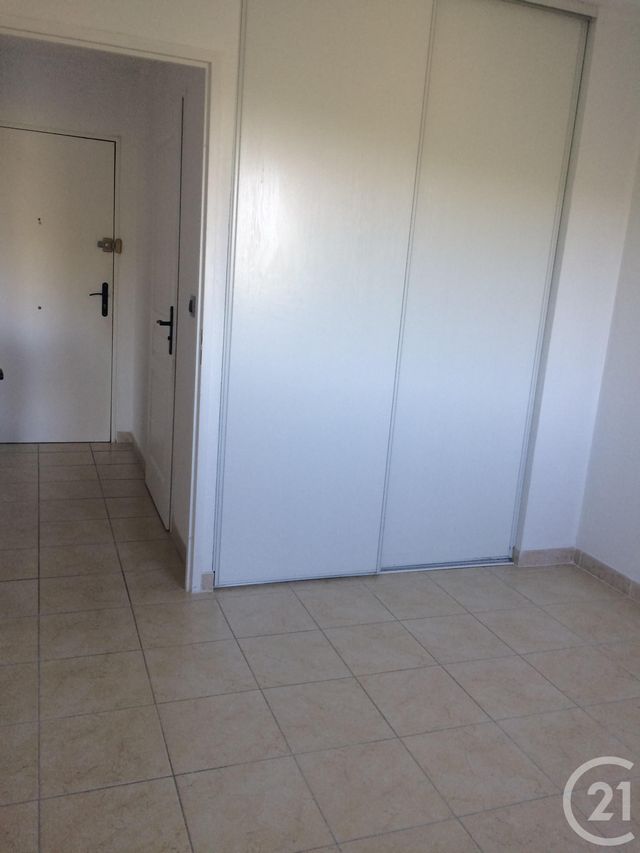 Appartement F2 à vendre - 2 pièces - 39.0 m2 - MOUGINS - 06 - PROVENCE-ALPES-COTE-D-AZUR - Century 21 Mistral L'Agence