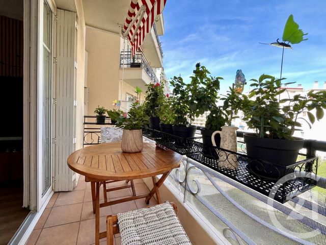 Appartement T2 à vendre - 2 pièces - 50.17 m2 - LE CANNET - 06 - PROVENCE-ALPES-COTE-D-AZUR - Century 21 Mistral L'Agence