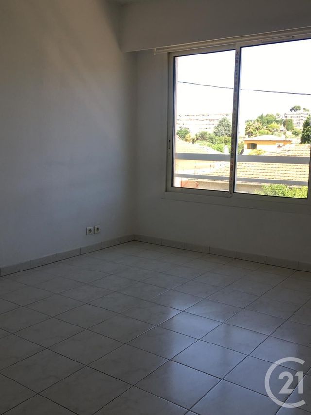 Appartement à vendre - 2 pièces - 46.41 m2 - LE CANNET - 06 - PROVENCE-ALPES-COTE-D-AZUR - Century 21 Mistral L'Agence